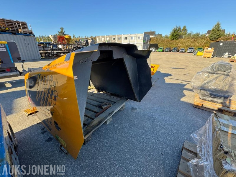 Moxy MT41 panser og side kasser med lokk. - Construction equipment: picture 3 Moxy MT41 panser og side kasser med lokk. - Construction equipment: picture 3