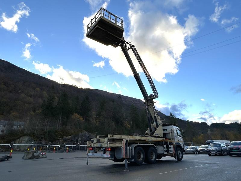 2013 Volvo FMX 370 6X4 med NORMET Esslift 1000 plattform / korg - nylig EU godkjent - Municipal/ Special vehicle: picture 3 2013 Volvo FMX 370 6X4 med NORMET Esslift 1000 plattform / korg - nylig EU godkjent - Municipal/ Special vehicle: picture 3