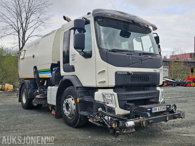2014 Volvo FE Feiebil med Bucher Schörling CityFant 6000 påbygg/Komplett feiesystem - Municipal/ Special vehicle: picture 3 2014 Volvo FE Feiebil med Bucher Schörling CityFant 6000 påbygg/Komplett feiesystem - Municipal/ Special vehicle: picture 3