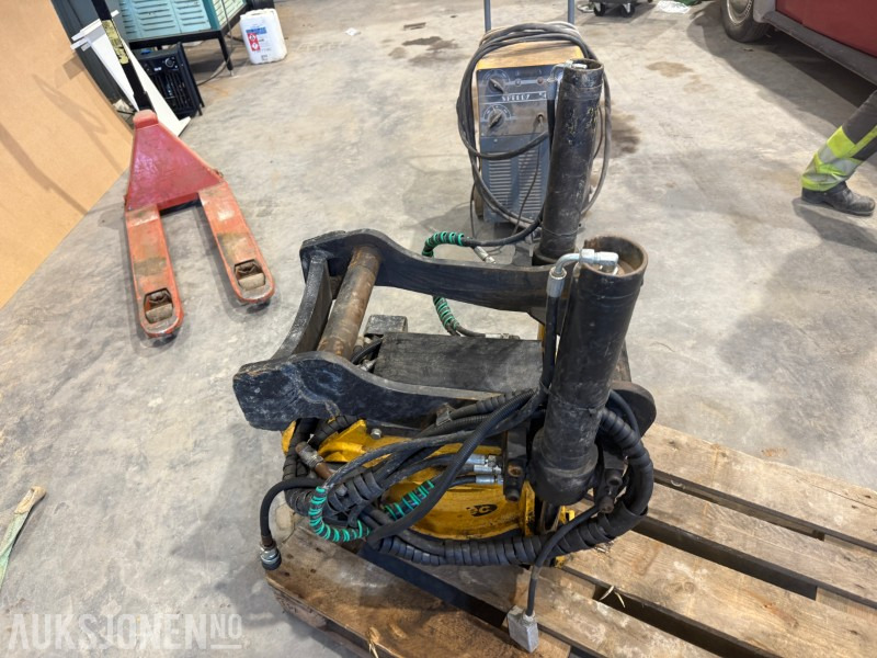Engcon Rototilt S60 - Municipal/ Special vehicle: picture 4 Engcon Rototilt S60 - Municipal/ Special vehicle: picture 4