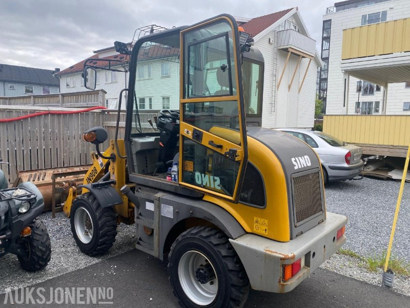 Sino 908 Hjullaster med skuffe og pallegaffler - Wheel loader: picture 2 Sino 908 Hjullaster med skuffe og pallegaffler - Wheel loader: picture 2