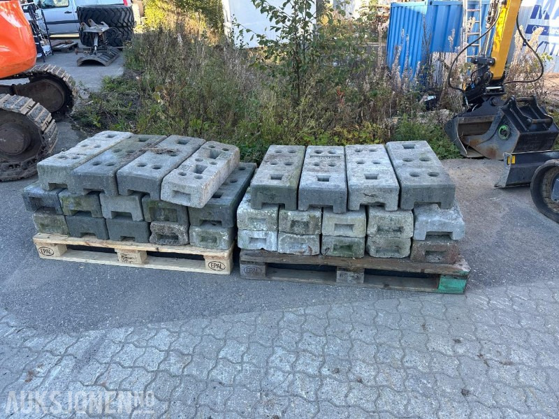 Construction equipment Sperregjerder og føtter: picture 1