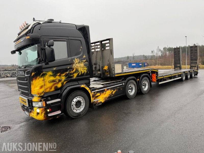 2015 Scania R580 TUNGTREKKER M/MASKINHENGER 6X4 SERVICEHISTORIKK EURO-6 581HK. - Tractor unit: picture 1 2015 Scania R580 TUNGTREKKER M/MASKINHENGER 6X4 SERVICEHISTORIKK EURO-6 581HK. - Tractor unit: picture 1
