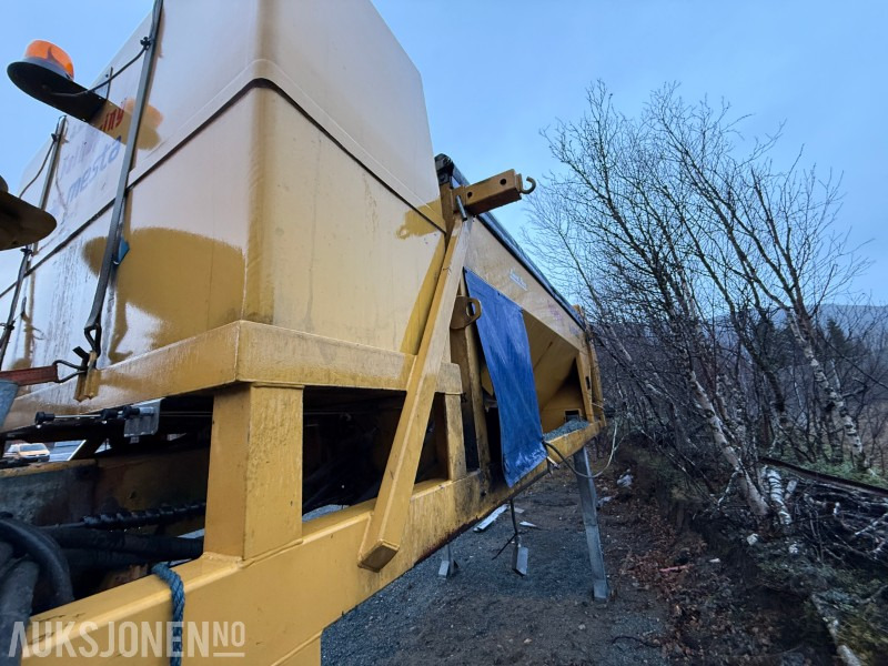 2008 Falköping CLC-427 TwinFeed spreder - Truck: picture 5 2008 Falköping CLC-427 TwinFeed spreder - Truck: picture 5