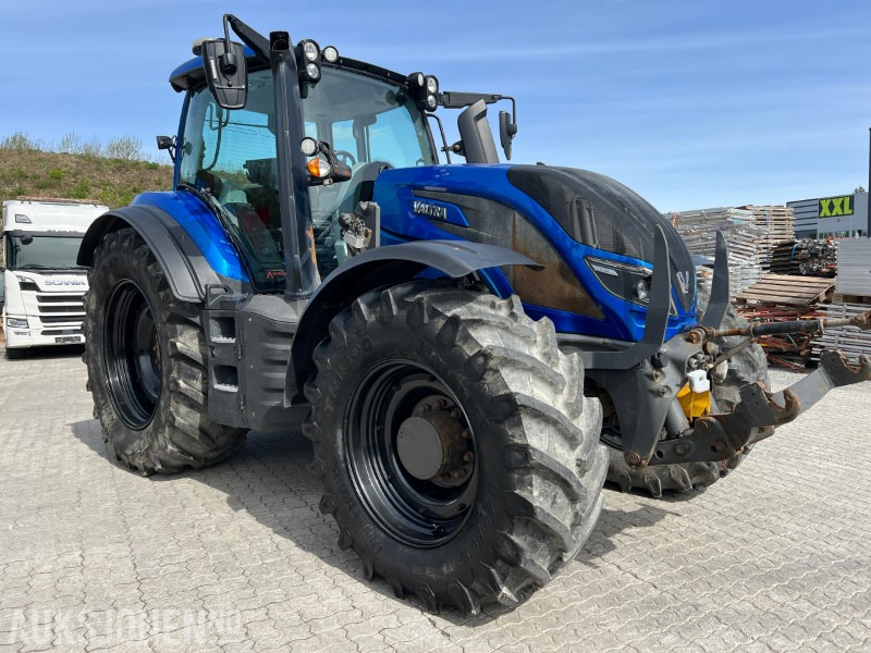 Valtra T234 m/fronthydraulikk,pto og brøytefeste - Farm tractor: picture 1 Valtra T234 m/fronthydraulikk,pto og brøytefeste - Farm tractor: picture 1