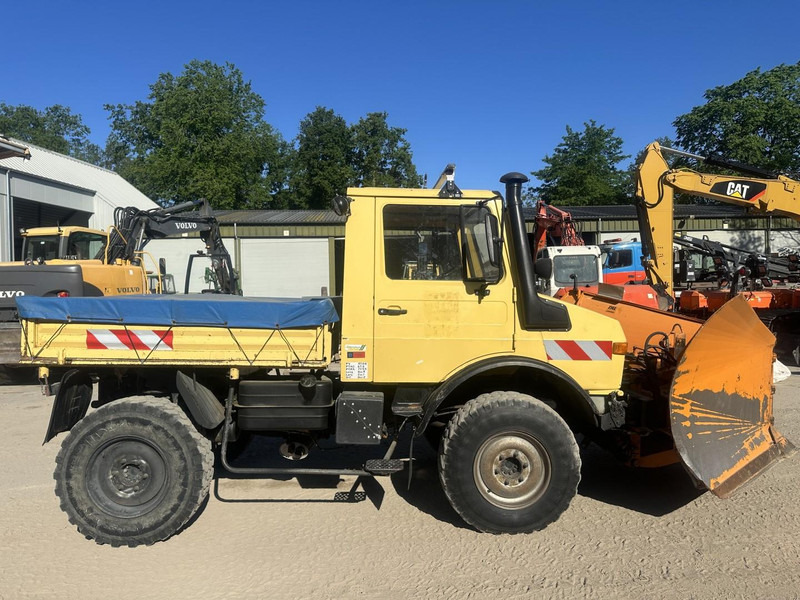 Mercedes-Benz Unimog U 1000 32.883km // ORIGINAL MILEAGE - Snow removal vehicle: picture 4 Mercedes-Benz Unimog U 1000 32.883km // ORIGINAL MILEAGE - Snow removal vehicle: picture 4