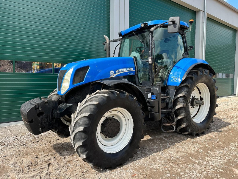 New Holland T7.235 Power Command - Farm tractor: picture 1 New Holland T7.235 Power Command - Farm tractor: picture 1