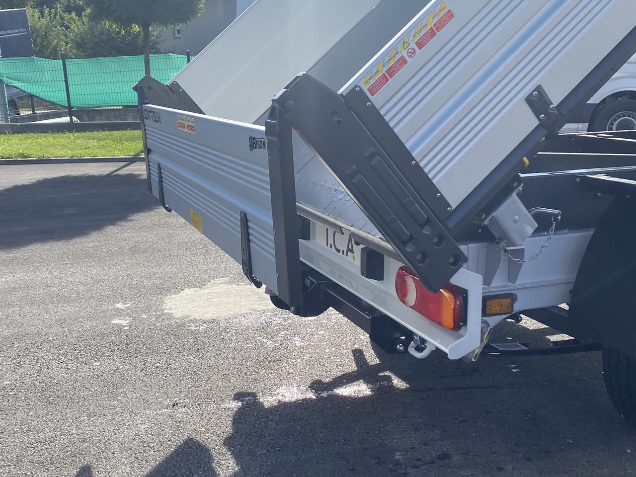 Tipper van CITROEN ALTES MODELL JUMPER L3 1+2 165PS | SCATTOLINI DREISEITENKIPPER: picture 6