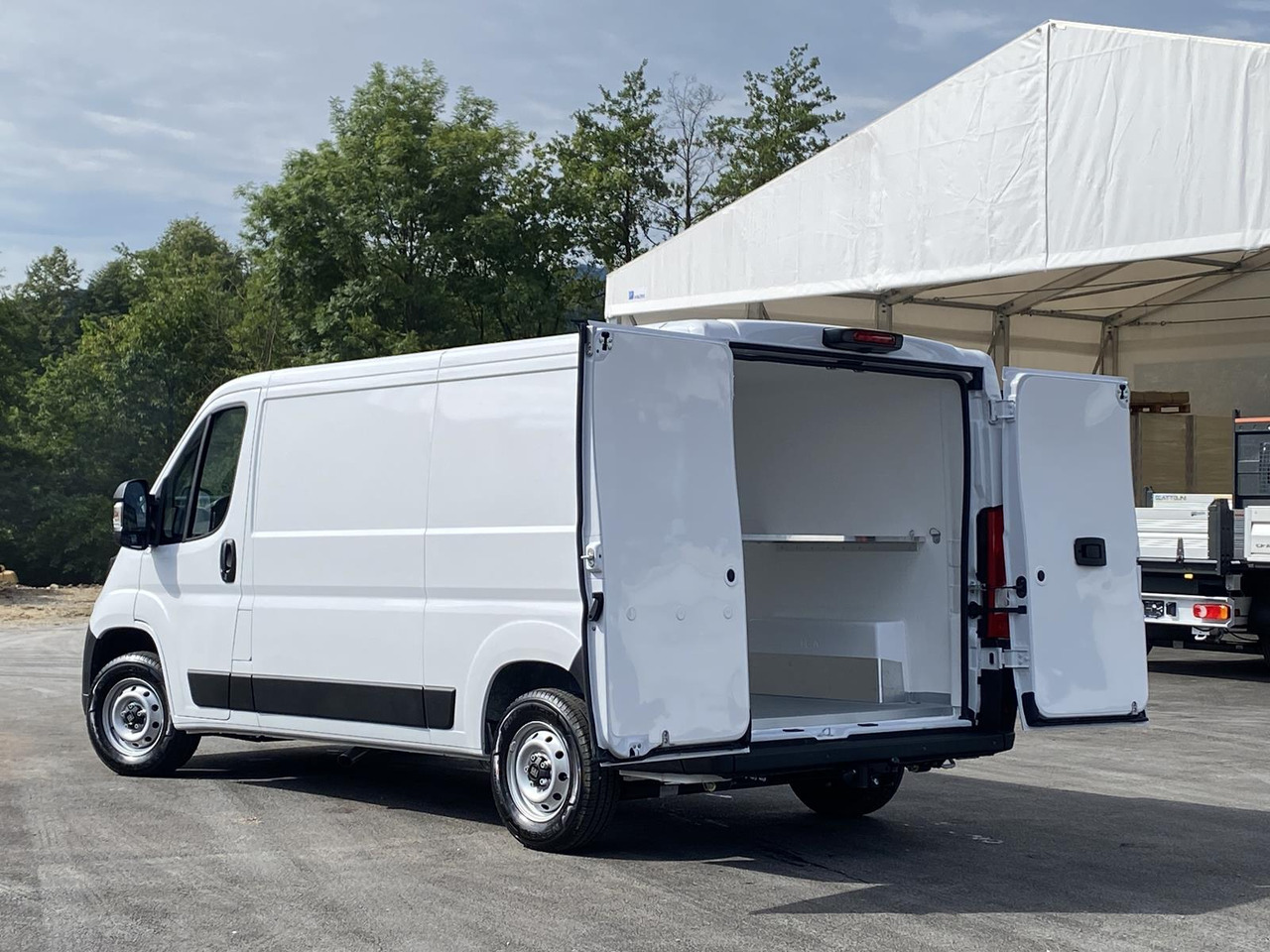FIAT DUCATO L2H1 140PS | ISOLIERUNG OHNE KÜHLAGGREGAT - Refrigerated van: picture 5 FIAT DUCATO L2H1 140PS | ISOLIERUNG OHNE KÜHLAGGREGAT - Refrigerated van: picture 5