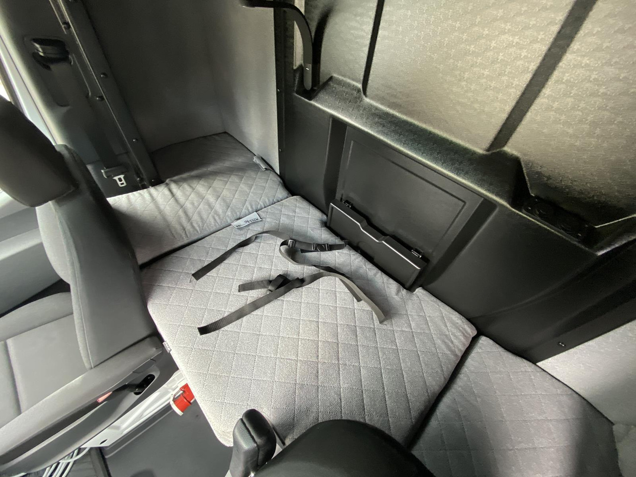 Refrigerated van MERCEDES BENZ SPRINTER  317 CDI | DOPPELREGIME TIEFKÜHLKOFFER + BACKSLEEPER: picture 8