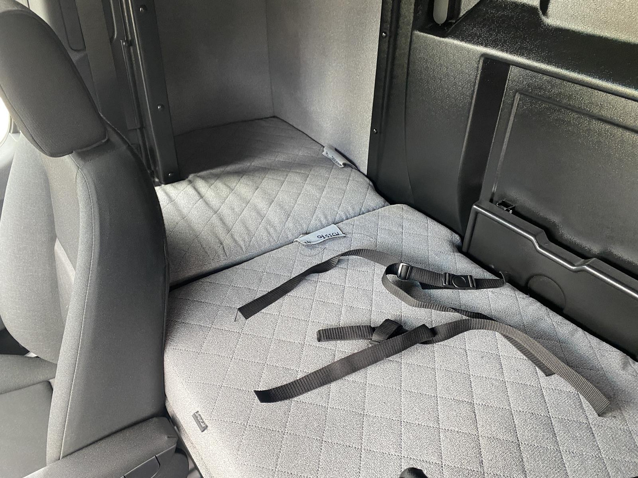 Refrigerated van MERCEDES BENZ SPRINTER  317 CDI | DOPPELREGIME TIEFKÜHLKOFFER + BACKSLEEPER: picture 7