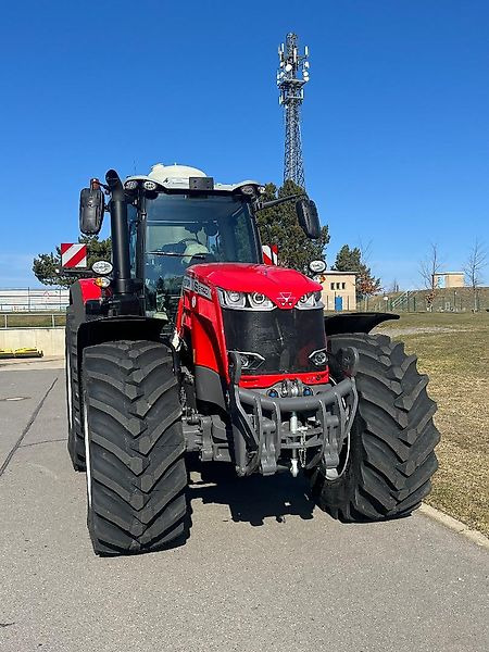 Massey Ferguson MF 8740 S "Exclusive Ausstattung" - Farm tractor: picture 2 Massey Ferguson MF 8740 S "Exclusive Ausstattung" - Farm tractor: picture 2