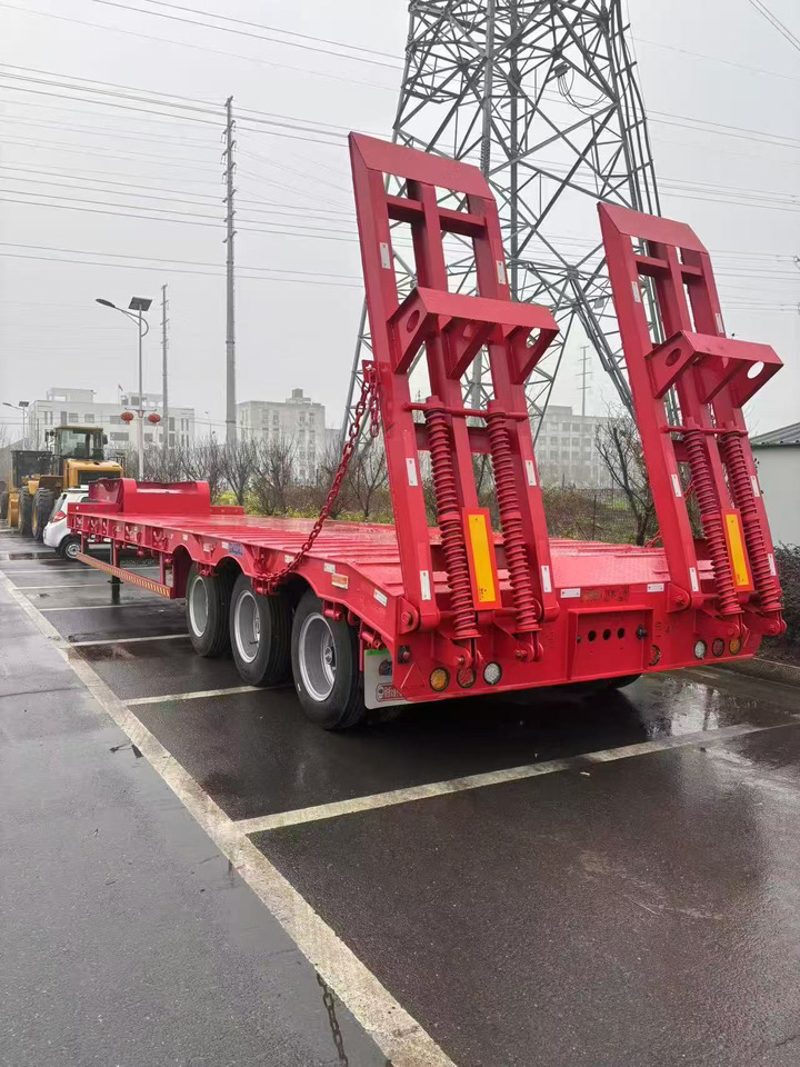 Low loader semi-trailer ZHICHENG Semni Flat Bed Low Bed Floater with 3 Axles 4 Axles New or Used 12M 13.75M In High Quality: picture 7 Low loader semi-trailer ZHICHENG Semni Flat Bed Low Bed Floater with 3 Axles 4 Axles New or Used 12M 13.75M In High Quality: picture 7