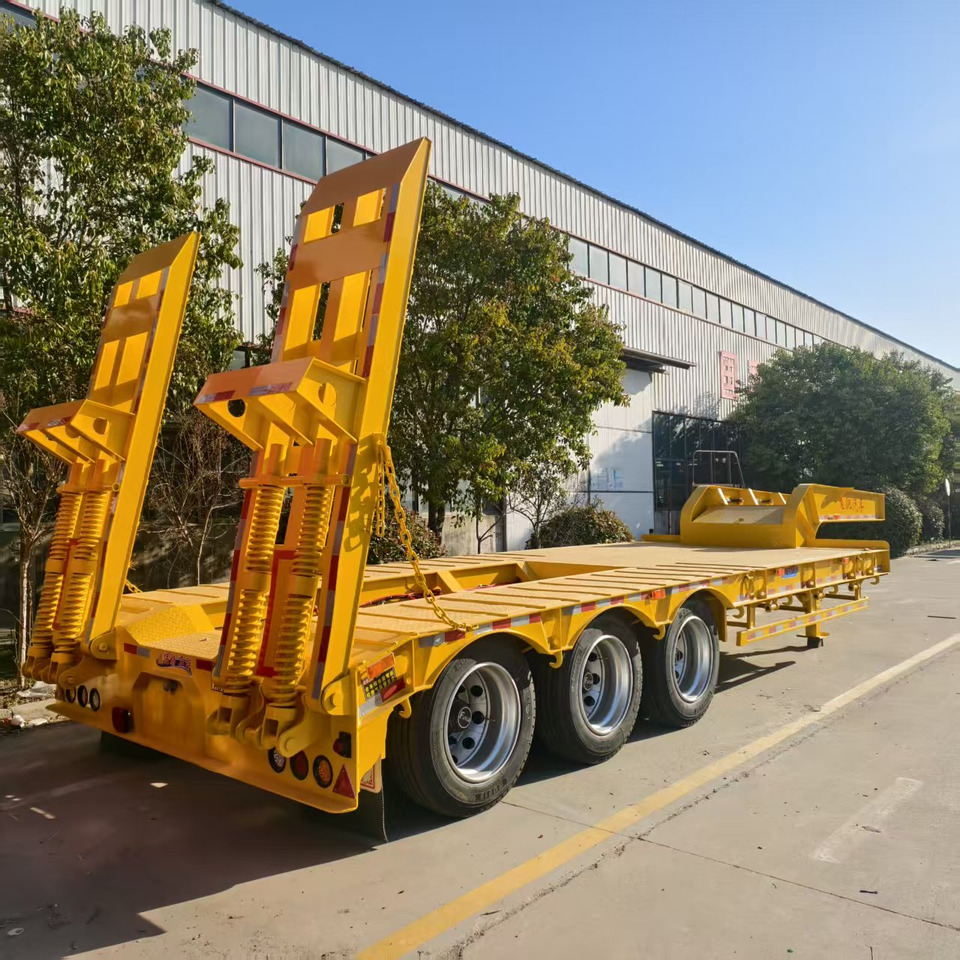 Low loader semi-trailer ZHICHENG Semni Flat Bed Low Bed Floater with 3 Axles 4 Axles New or Used 12M 13.75M In High Quality: picture 15 Low loader semi-trailer ZHICHENG Semni Flat Bed Low Bed Floater with 3 Axles 4 Axles New or Used 12M 13.75M In High Quality: picture 15