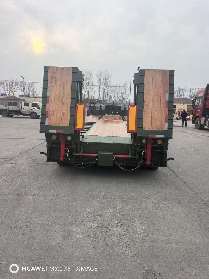 Low loader semi-trailer ZHICHENG Semni Flat Bed Low Bed Floater with 3 Axles 4 Axles New or Used 12M 13.75M In High Quality: picture 19 Low loader semi-trailer ZHICHENG Semni Flat Bed Low Bed Floater with 3 Axles 4 Axles New or Used 12M 13.75M In High Quality: picture 19