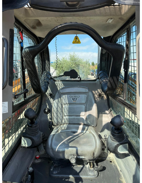 Wheel loader Case SR210: picture 7