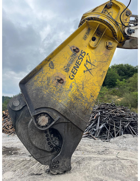 Genesis GXP 2500R - Demolition shears for Construction machinery: picture 1 Genesis GXP 2500R - Demolition shears for Construction machinery: picture 1