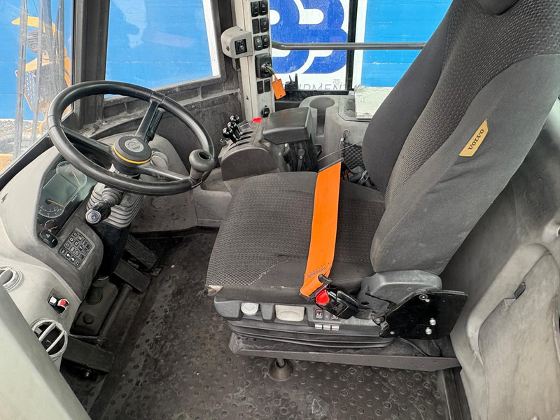 Leasing of Volvo L70H Volvo L70H: picture 12 Leasing of Volvo L70H Volvo L70H: picture 12