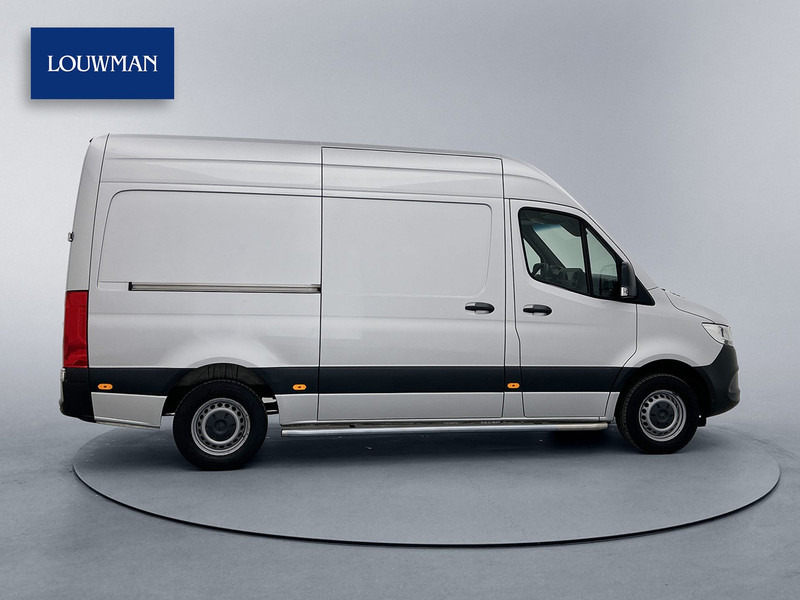 Mercedes-Benz Sprinter 315 1.9 CDI L2H2 Inrichting 220v omvormer Laadlift Navigatie Achteruitrijcamera Inrichting Cruise Control - Panel van: picture 3 Mercedes-Benz Sprinter 315 1.9 CDI L2H2 Inrichting 220v omvormer Laadlift Navigatie Achteruitrijcamera Inrichting Cruise Control - Panel van: picture 3