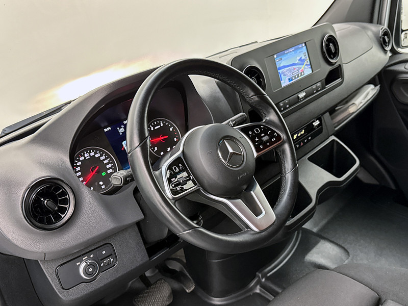 Mercedes-Benz Sprinter 315cdi L3H2 Navigatie Achteruitrijcamera Betimmering Apple Carplay/Android Auto - Panel van: picture 4 Mercedes-Benz Sprinter 315cdi L3H2 Navigatie Achteruitrijcamera Betimmering Apple Carplay/Android Auto - Panel van: picture 4