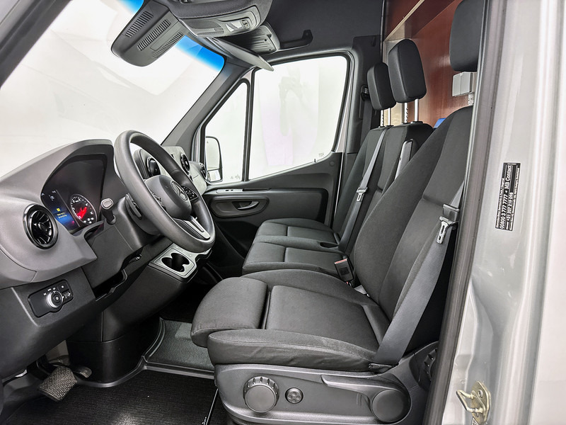 Mercedes-Benz Sprinter 316 2.2 CDI L3H2 Luifel Inrichting Crosscamper Oprijplaat Achteruitrijcamera 164pk Cruise Control - Panel van: picture 5 Mercedes-Benz Sprinter 316 2.2 CDI L3H2 Luifel Inrichting Crosscamper Oprijplaat Achteruitrijcamera 164pk Cruise Control - Panel van: picture 5