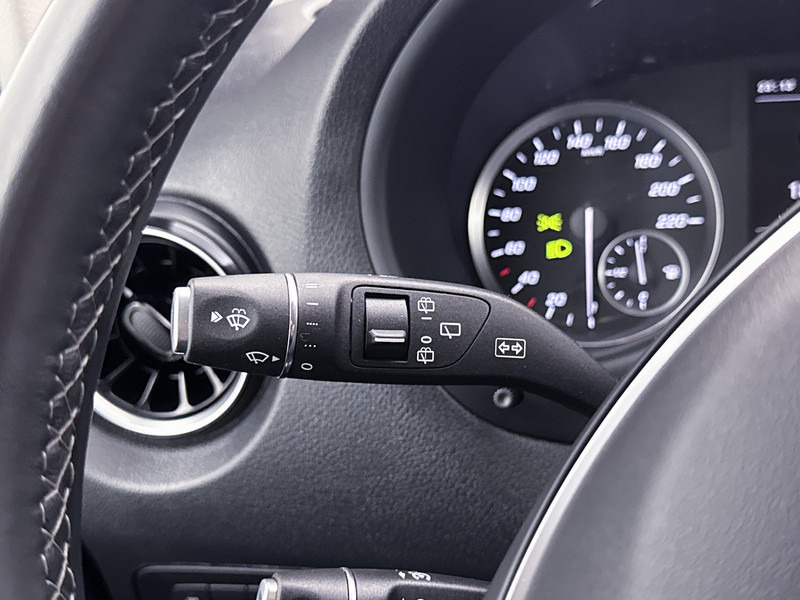 Small van Mercedes-Benz Vito 114 CDI L2 Led koplampen Stoelverwarming Dubbele Schuifdeur Trekhaak Betimmering Cruise Control: picture 20