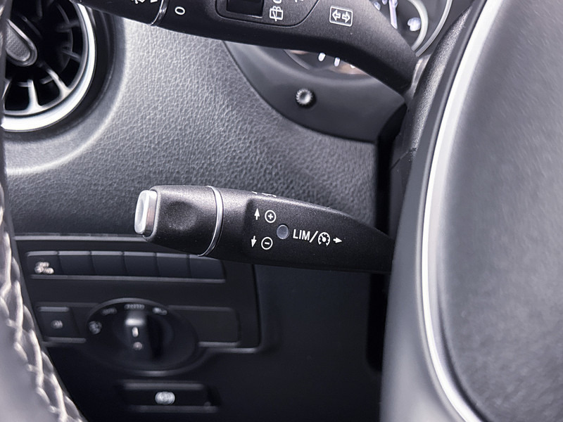 Small van Mercedes-Benz Vito 114 CDI L2 Led koplampen Stoelverwarming Dubbele Schuifdeur Trekhaak Betimmering Cruise Control: picture 8