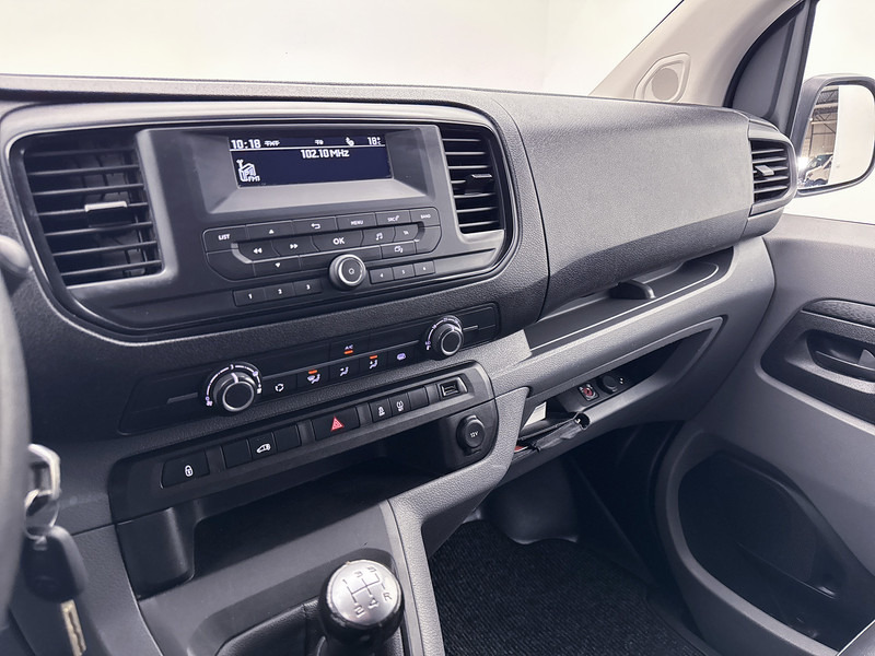 Small van, Combi van Toyota ProAce Compact 1.5 D-4D Cool Comfort Trekhaak Cruise Control Inrichting: picture 7