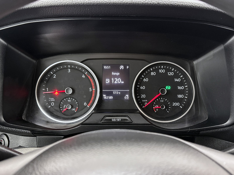 Volkswagen Crafter 35 2.0 TDI L3H3 177PK DSG Trekhaak Achteruitrijcamera Betimmering - Panel van: picture 5 Volkswagen Crafter 35 2.0 TDI L3H3 177PK DSG Trekhaak Achteruitrijcamera Betimmering - Panel van: picture 5