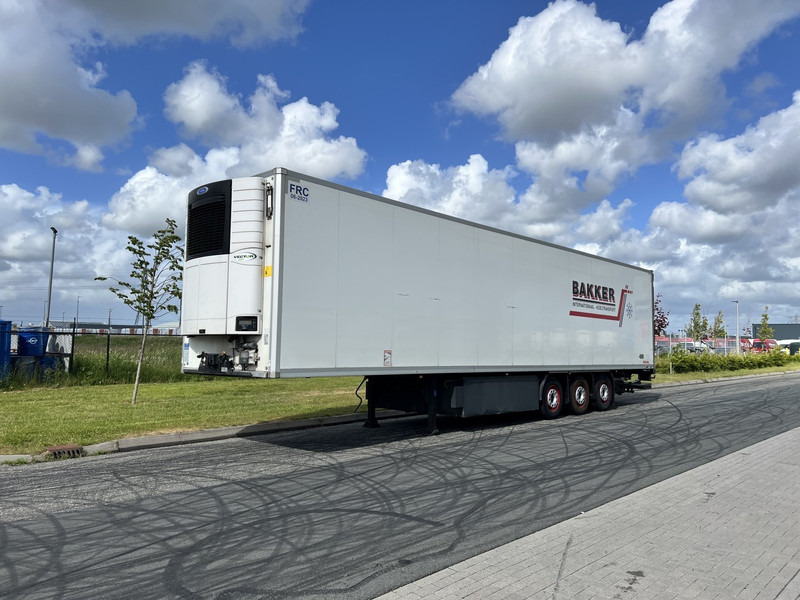 Kögel 3 - assige koeloplegger Carrier vector 1550 - Refrigerator semi-trailer: picture 1 Kögel 3 - assige koeloplegger Carrier vector 1550 - Refrigerator semi-trailer: picture 1