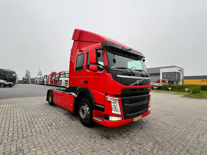 Volvo FM 330 4x2 trekker 4x2 / 872.050km - Tractor unit: picture 3 Volvo FM 330 4x2 trekker 4x2 / 872.050km - Tractor unit: picture 3