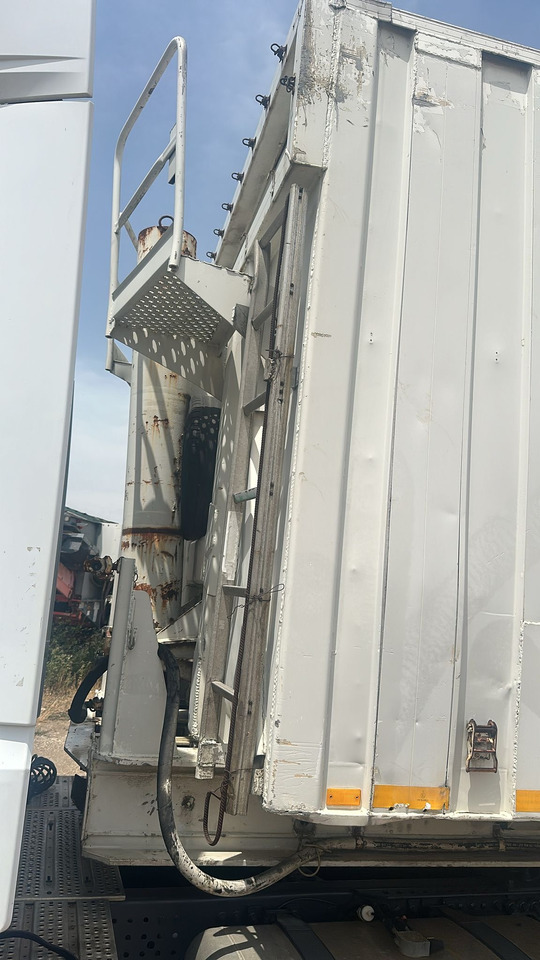 Tipper semi-trailer BENALU Bena Cereale 68m3 T34C1NL Aluminiu: picture 15