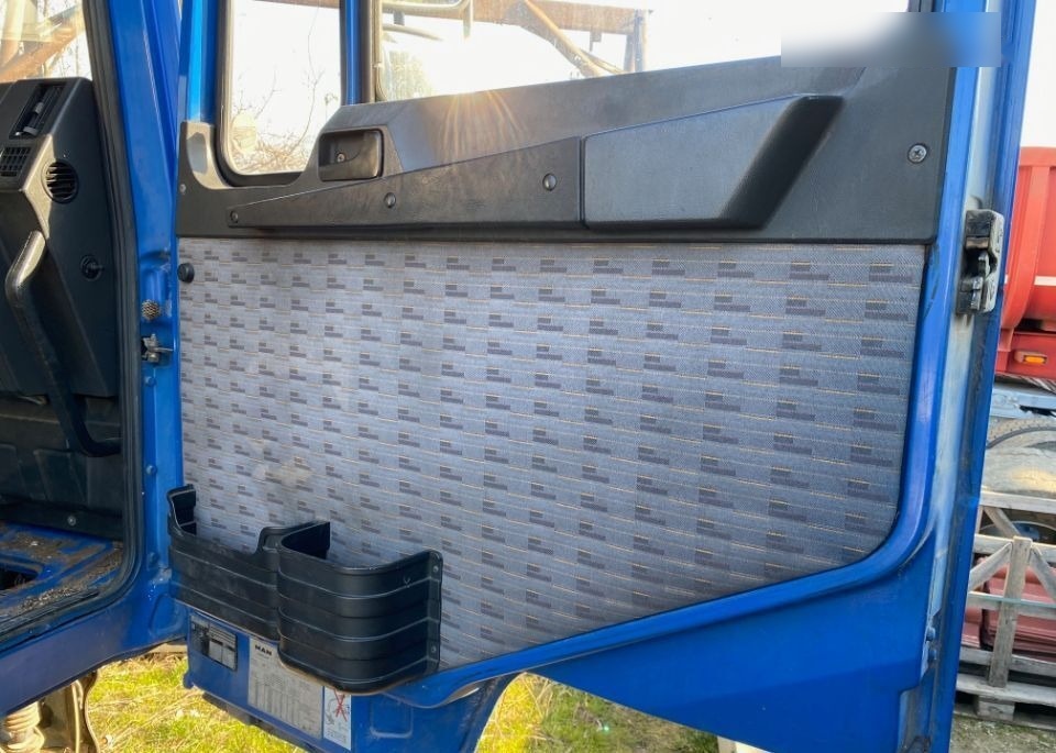 Cab for Truck MAN SILENT , Model 1 / 2 / 3 , Dubla a completa MAN F2000: picture 12 Cab for Truck MAN SILENT , Model 1 / 2 / 3 , Dubla a completa MAN F2000: picture 12