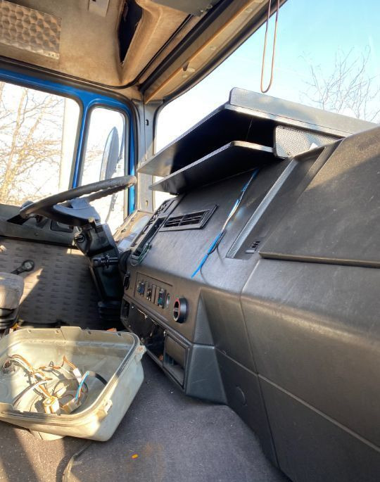 Cab for Truck MAN SILENT , Model 1 / 2 / 3 , Dubla a completa MAN F2000: picture 10 Cab for Truck MAN SILENT , Model 1 / 2 / 3 , Dubla a completa MAN F2000: picture 10