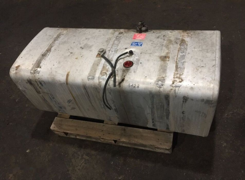 Scania truck - Fuel tank for Truck: picture 1 Scania truck - Fuel tank for Truck: picture 1