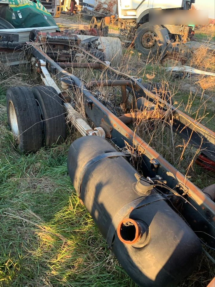 Piese din dezmembrari Mercedes Benz Vario 612 614 615 812 814 815 Mercedes-Benz Vario - Spare parts for Truck: picture 4 Piese din dezmembrari Mercedes Benz Vario 612 614 615 812 814 815 Mercedes-Benz Vario - Spare parts for Truck: picture 4