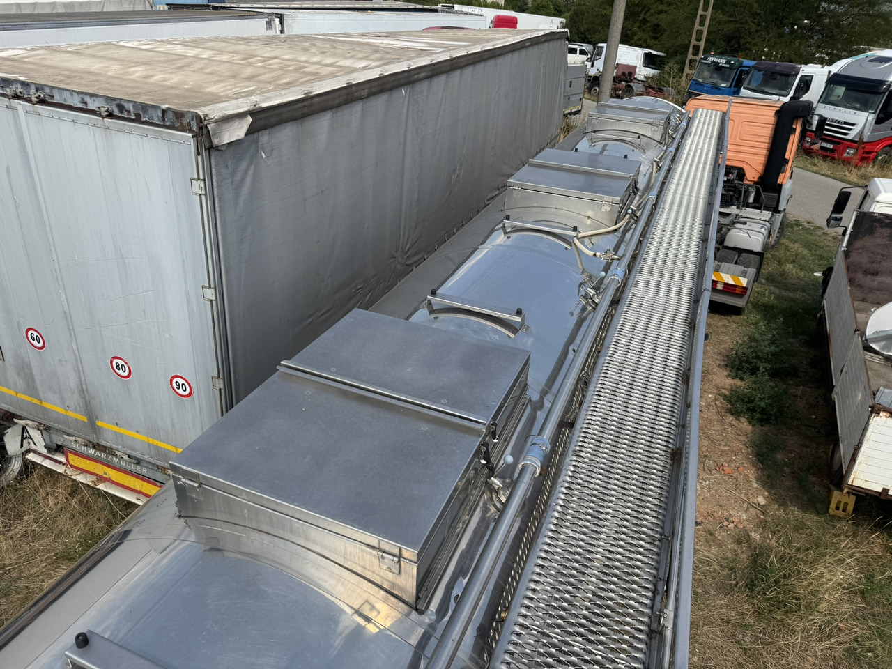 Leasing of Transport lichide ALIMENTARE HLW STA 36 INOX ALIMENTAR AZOR AGRICULTURA Transport lichide ALIMENTARE HLW STA 36 INOX ALIMENTAR AZOR AGRICULTURA: picture 13 Leasing of Transport lichide ALIMENTARE HLW STA 36 INOX ALIMENTAR AZOR AGRICULTURA Transport lichide ALIMENTARE HLW STA 36 INOX ALIMENTAR AZOR AGRICULTURA: picture 13
