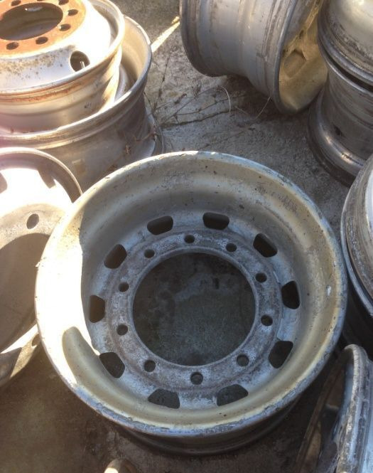 Vand jante aluminiu/tabla pentru camioane/ remorci - Rim for Truck: picture 2 Vand jante aluminiu/tabla pentru camioane/ remorci - Rim for Truck: picture 2