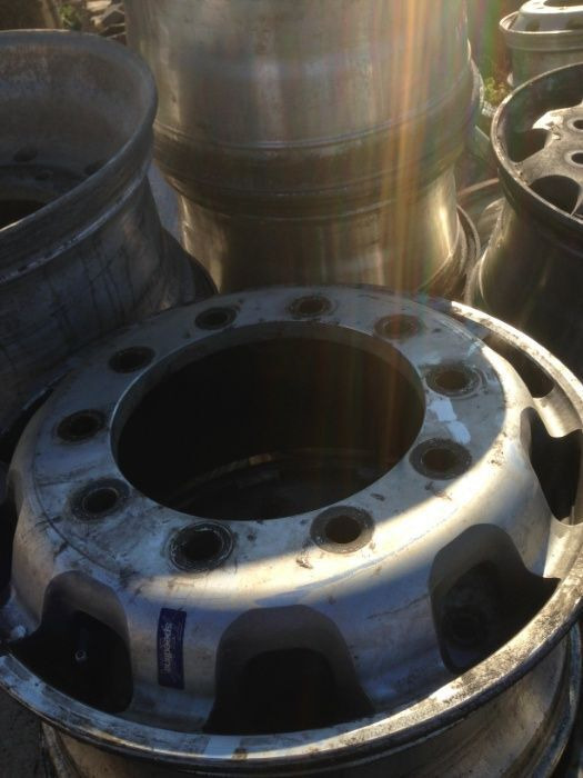 Vand jante aluminiu/tabla pentru camioane/ remorci - Rim for Truck: picture 5 Vand jante aluminiu/tabla pentru camioane/ remorci - Rim for Truck: picture 5