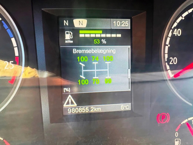 Tractor unit Scania R620-V8 Special Interior. hydr. system. Air / Air suspension: picture 15