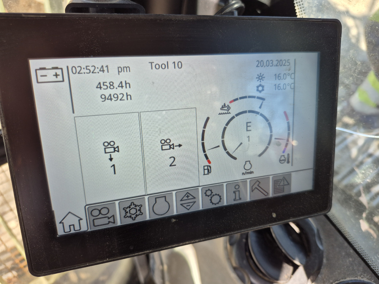 Crawler excavator LIEBHERR R926LC: picture 13