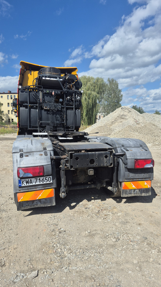 MAN TGX 41.680 - Tractor unit: picture 5 MAN TGX 41.680 - Tractor unit: picture 5