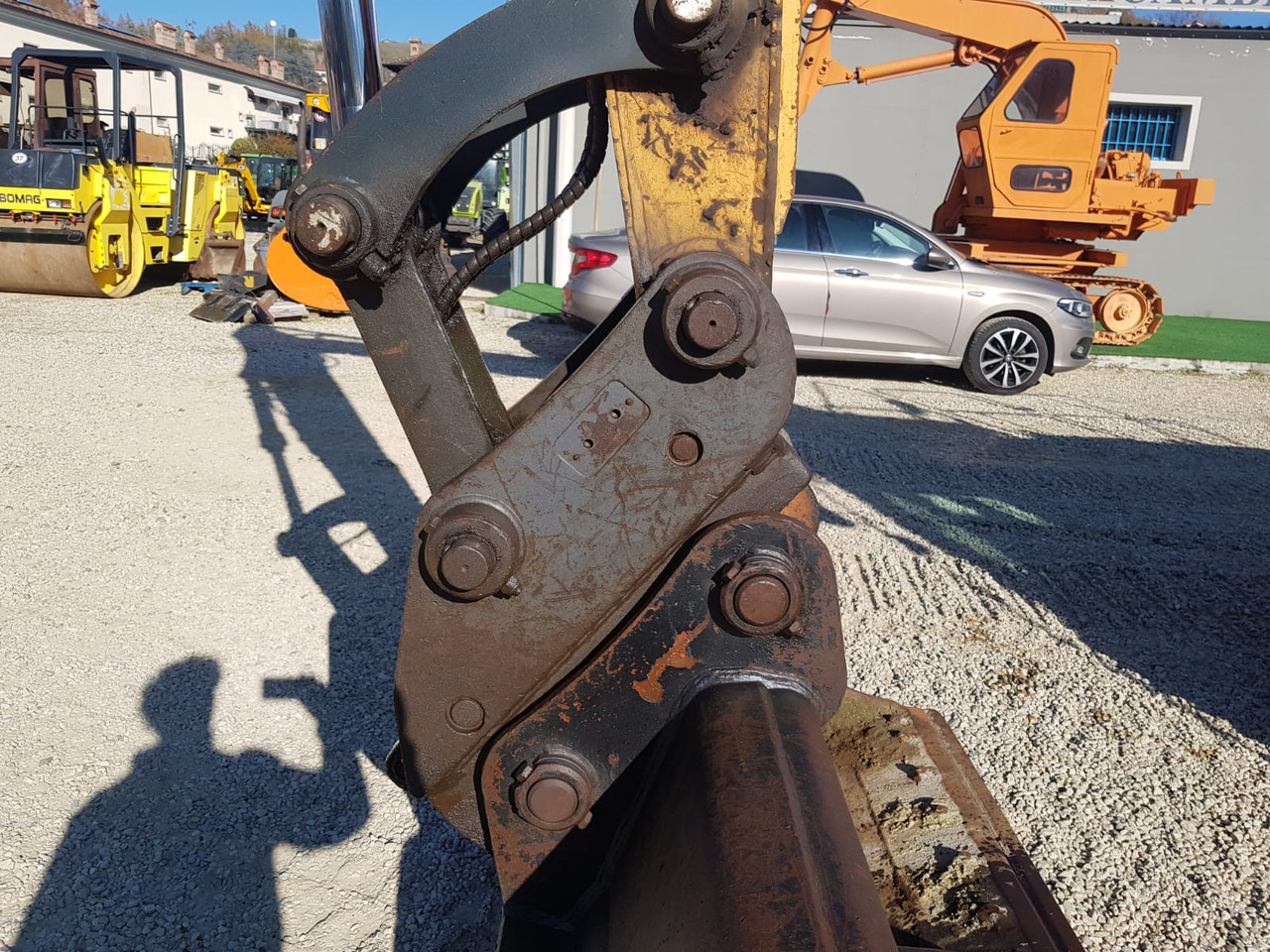 HYUNDAI HX 140 L - Crawler excavator: picture 4 HYUNDAI HX 140 L - Crawler excavator: picture 4
