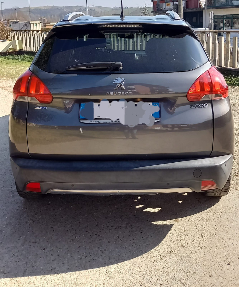 PEUGEOT 2008 - Sedan: picture 5 PEUGEOT 2008 - Sedan: picture 5