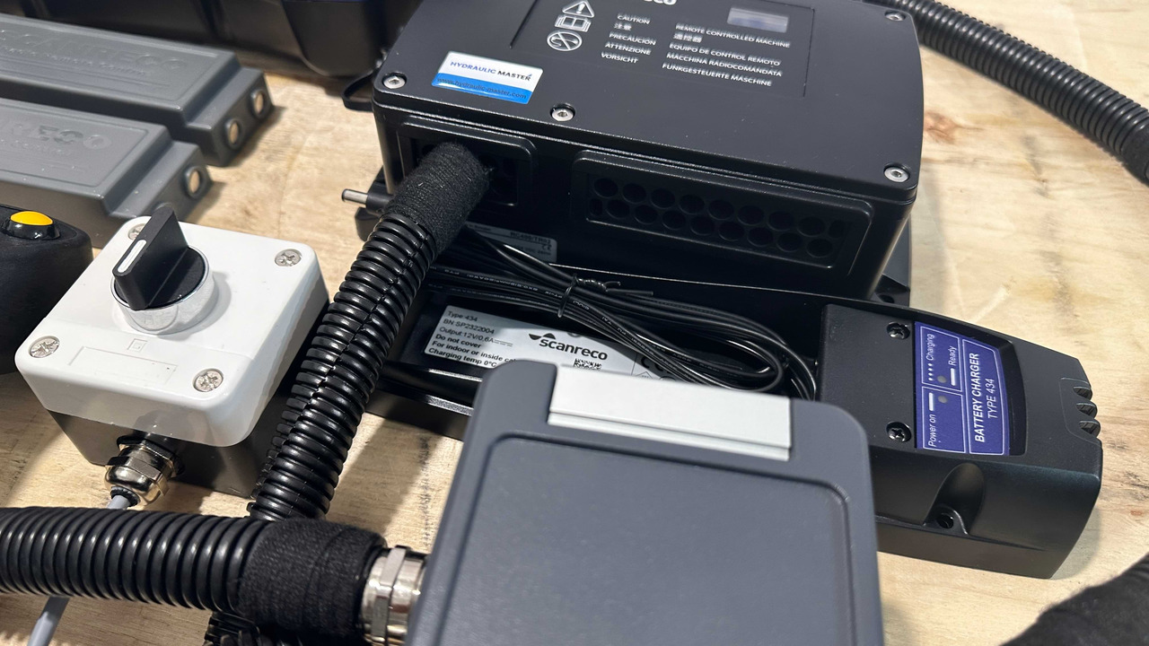 Forestry equipment Proportional Valve Walvoil DPX100 with Control Scanreco RC400 and JP Joysticks Danfoss for Parker, Nordhyraulic, Fassi, Hiab: picture 18