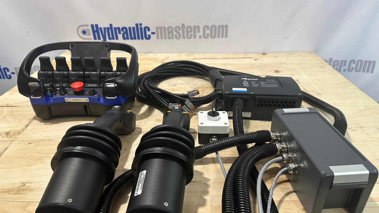Proportional Valve Walvoil DPX100 with Control Scanreco RC400 and JP Joysticks PWM for Palfinger, Kubota, Kesla - Forestry equipment: picture 2 Proportional Valve Walvoil DPX100 with Control Scanreco RC400 and JP Joysticks PWM for Palfinger, Kubota, Kesla - Forestry equipment: picture 2