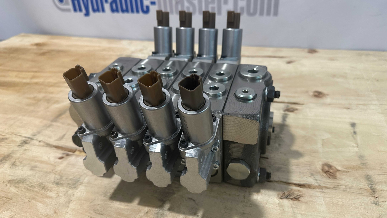 Stump grinder Set Scanreco RC400 with Walvoil DPX100 Liebherr, PM Group, Effer, Hiab: picture 7 Stump grinder Set Scanreco RC400 with Walvoil DPX100 Liebherr, PM Group, Effer, Hiab: picture 7