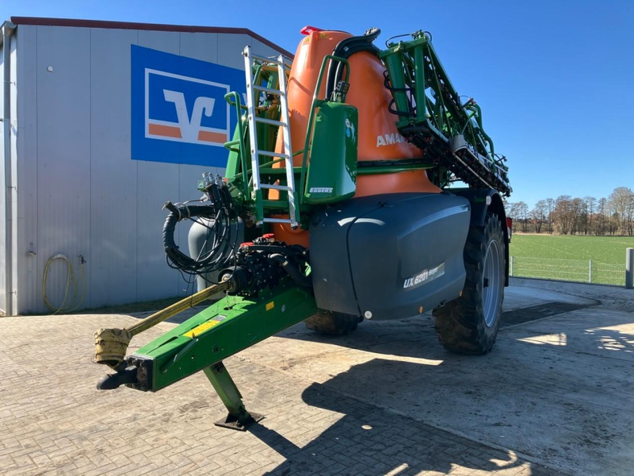 Amazone UX 6201 SUPER - Trailed sprayer: picture 1 Amazone UX 6201 SUPER - Trailed sprayer: picture 1