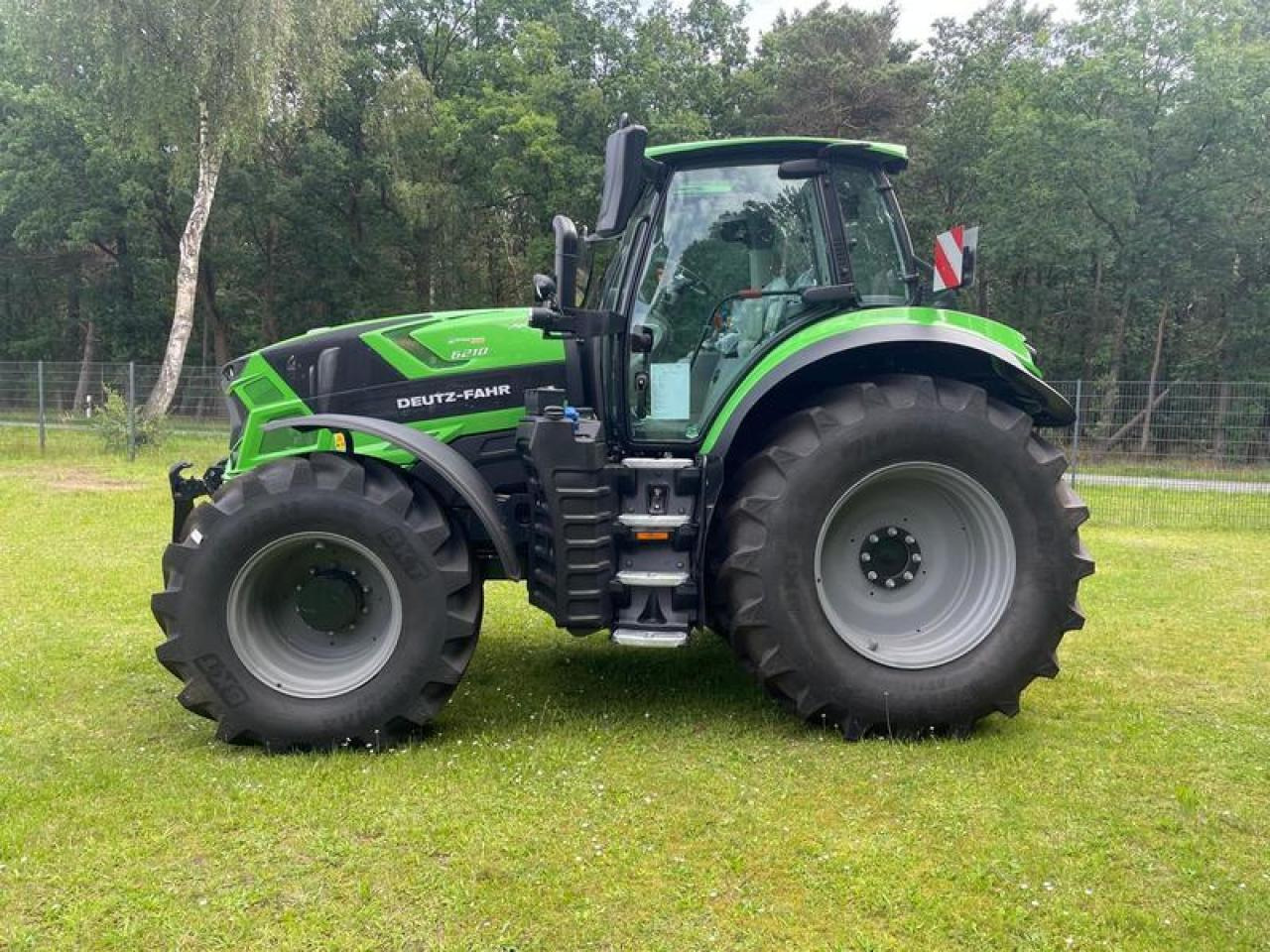 Deutz-Fahr 6210 PSHIFT AKTIONSPREIS!! - Farm tractor: picture 2 Deutz-Fahr 6210 PSHIFT AKTIONSPREIS!! - Farm tractor: picture 2