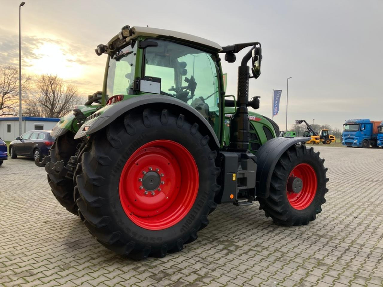 Fendt VARIO 724 GEN6 // RTK - Farm tractor: picture 4 Fendt VARIO 724 GEN6 // RTK - Farm tractor: picture 4